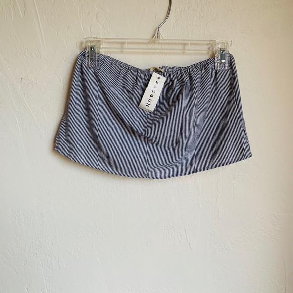 LAST CHANCE 5 for $25💗 NWOT John Galt Seersucker Strapless Crop Top💙🤍💙 - Picture 10 of 10